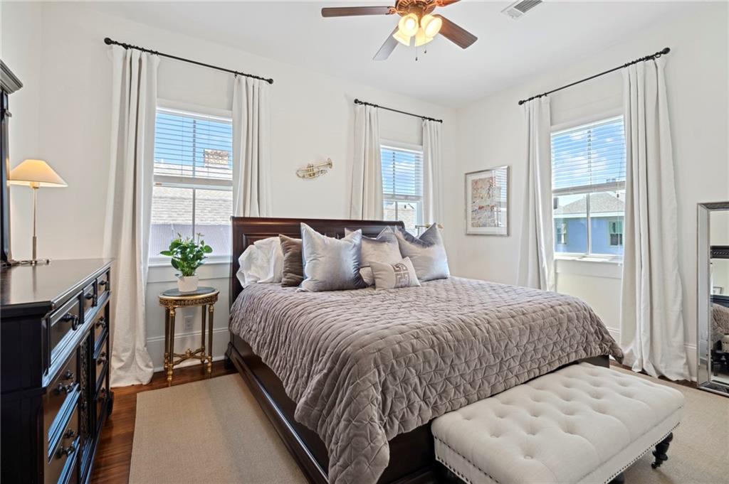 1215 SAINT ANDREW Street