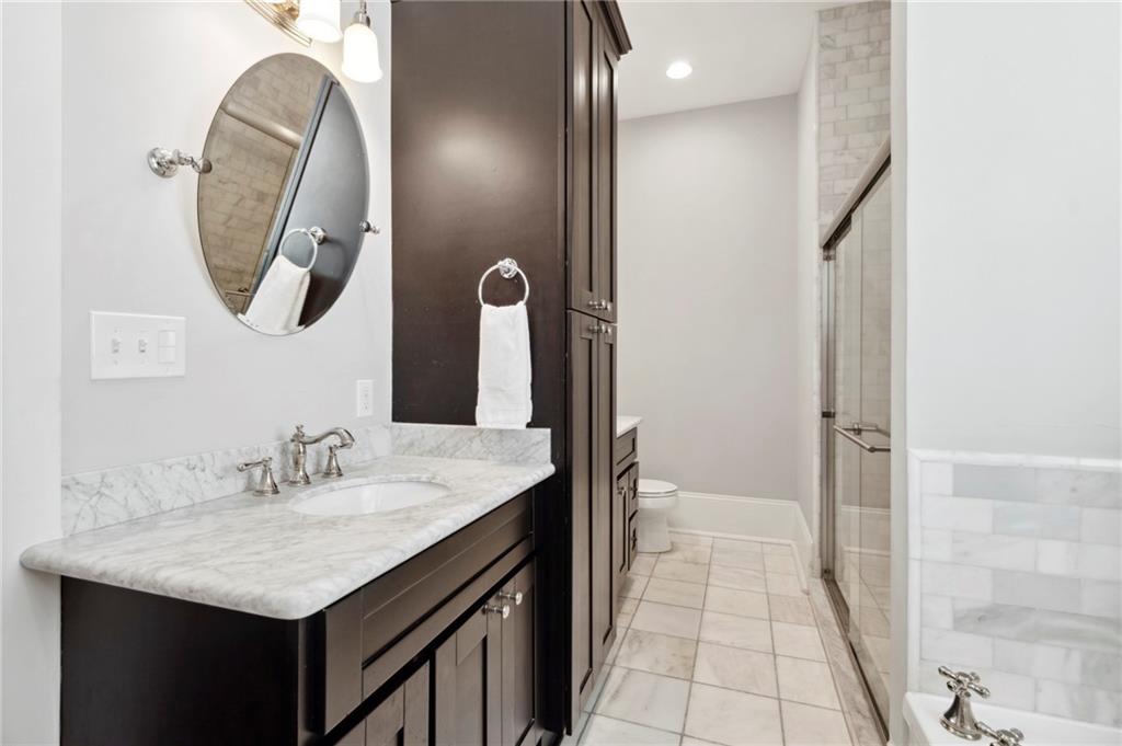 1215 SAINT ANDREW Street