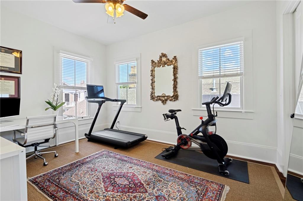 1215 SAINT ANDREW Street