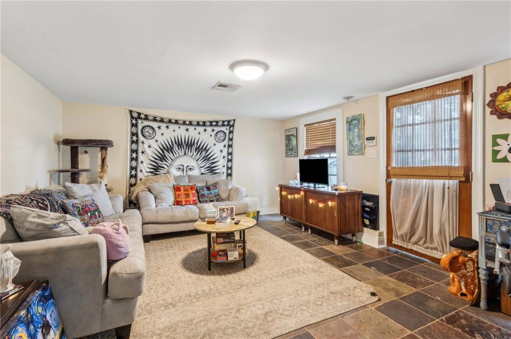 4440 BIENVILLE Street