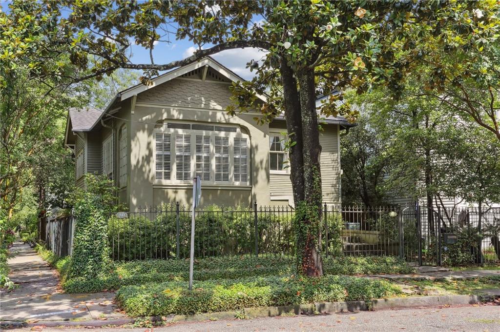 1665 DUFOSSAT Street