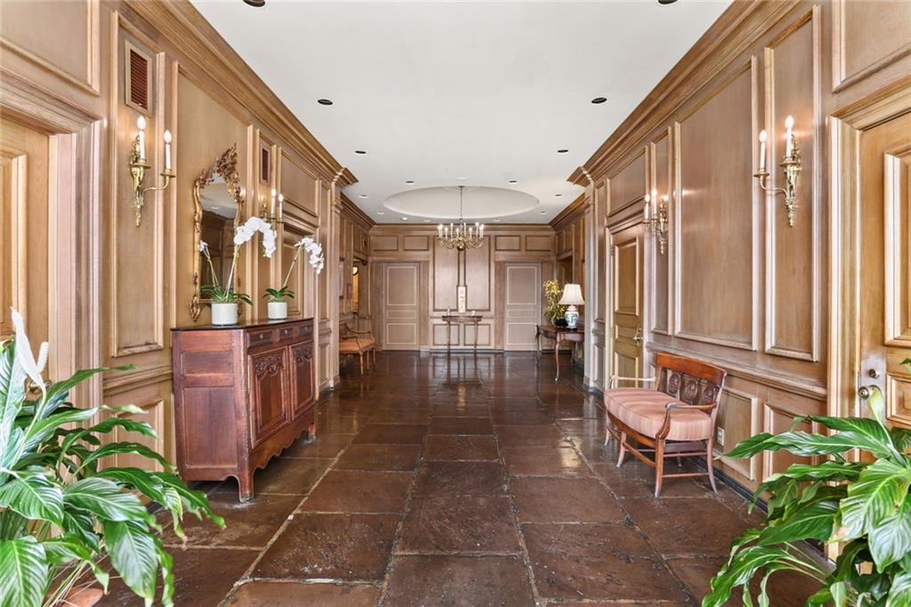 1550 SECOND Street 4F