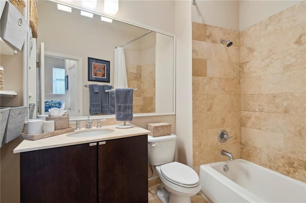 330 JULIA Street 225