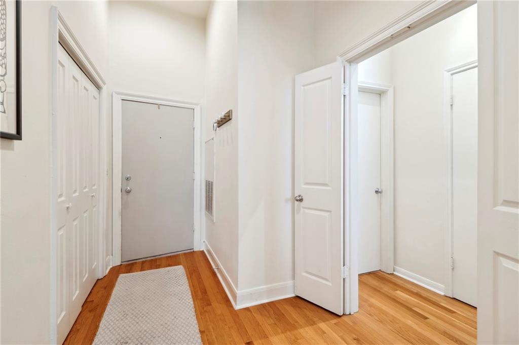 330 JULIA Street 225