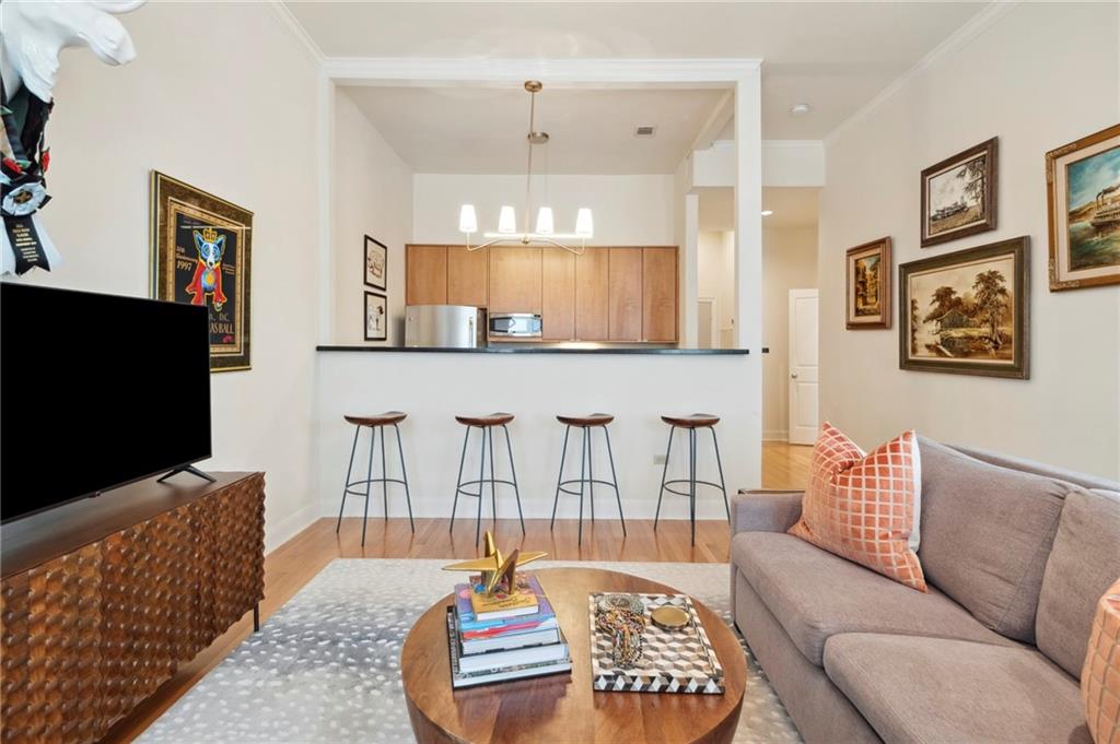 330 JULIA Street 225