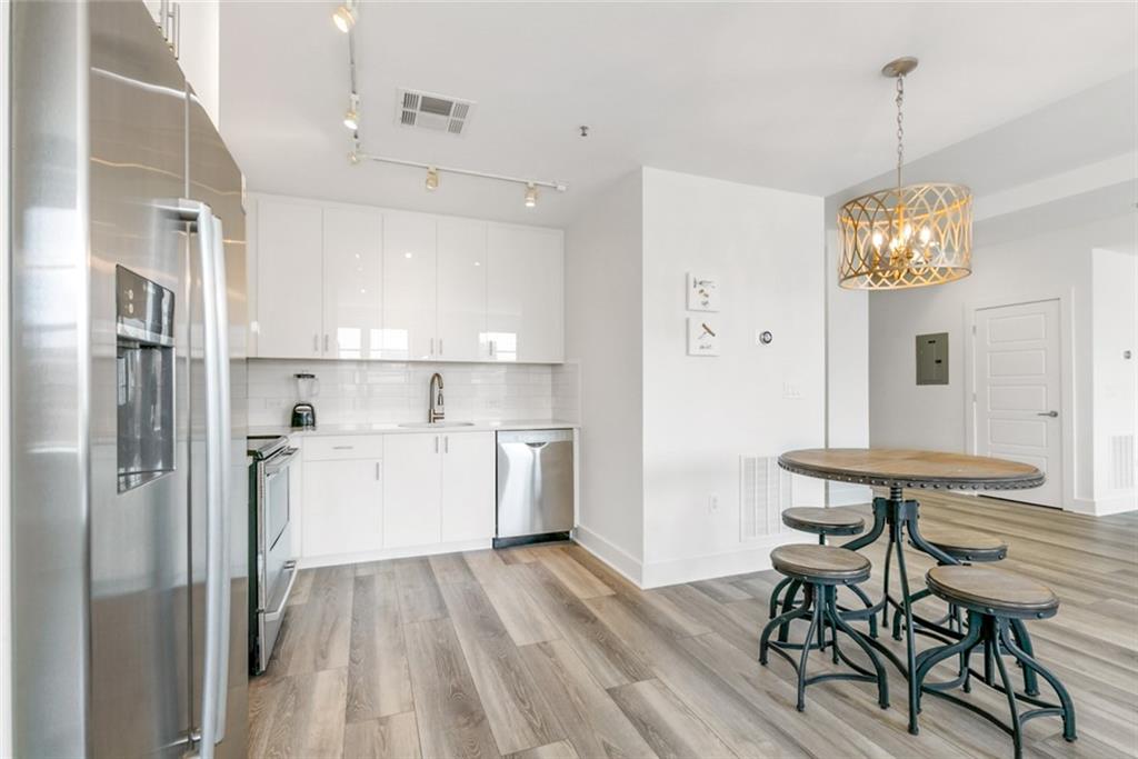 1111 TULANE Avenue 716