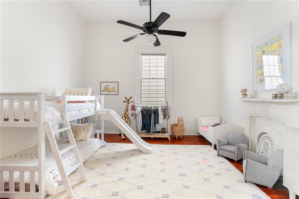 1615 PRYTANIA Street