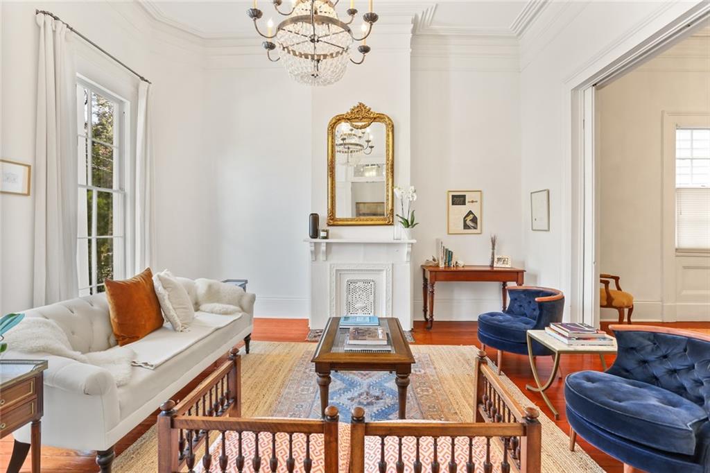 1615 PRYTANIA Street