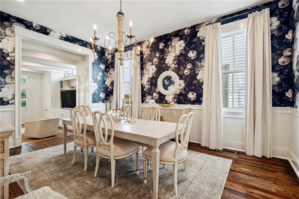 6035 COLISEUM Street