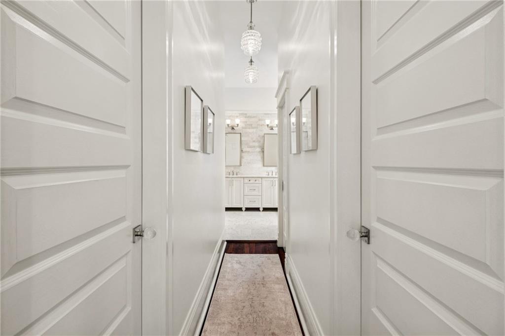 6035 COLISEUM Street