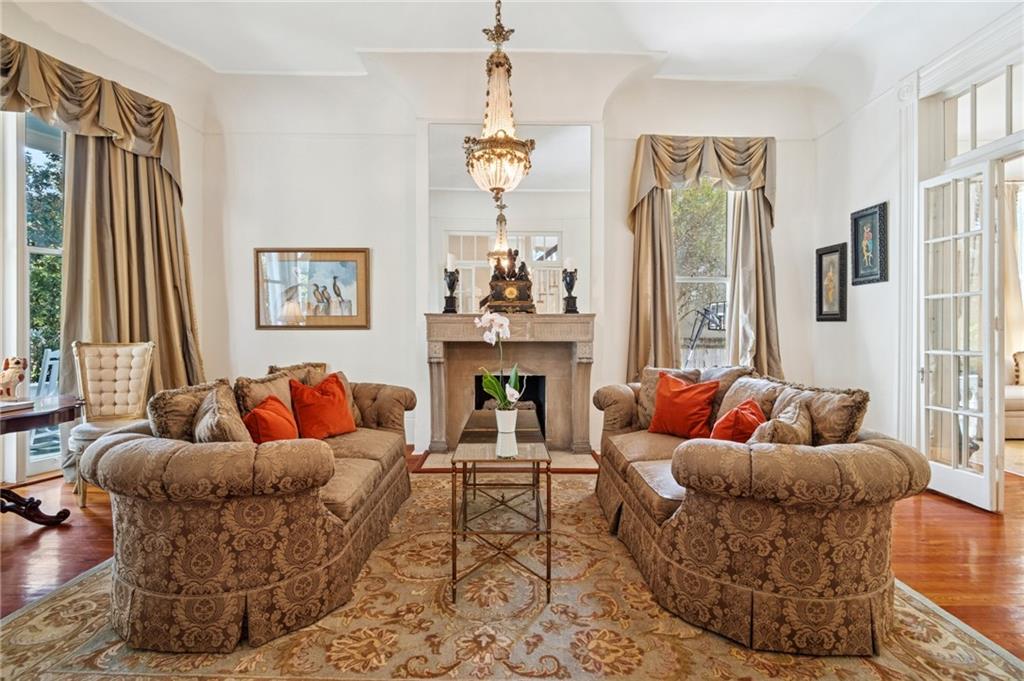 5534 ST CHARLES Avenue