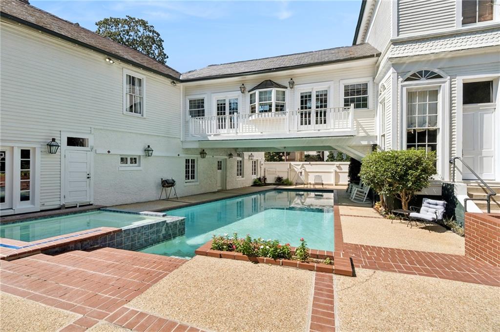 5534 ST CHARLES Avenue