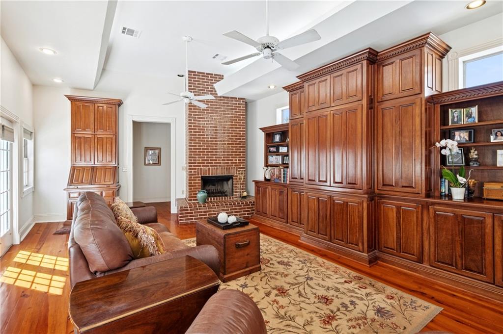 5534 ST CHARLES Avenue