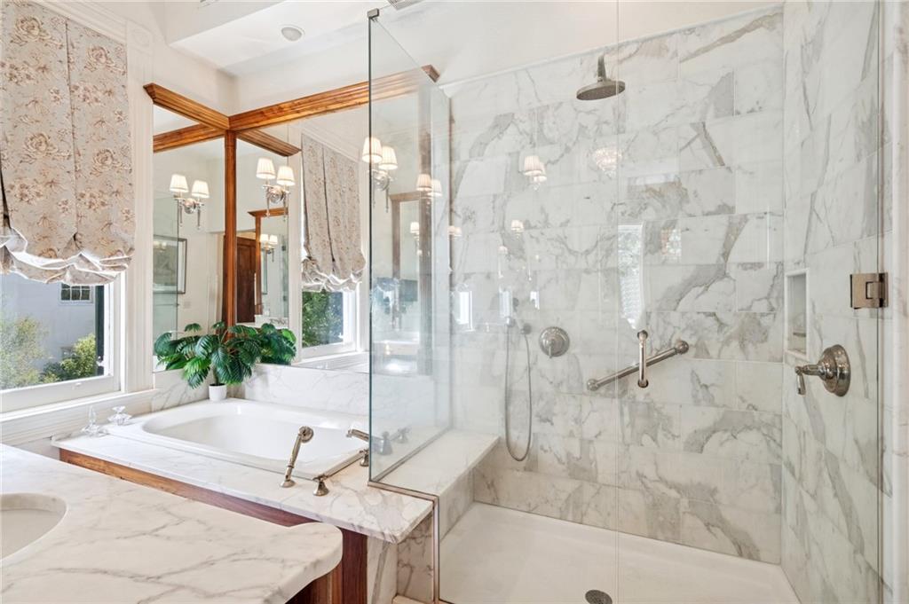 5534 ST CHARLES Avenue