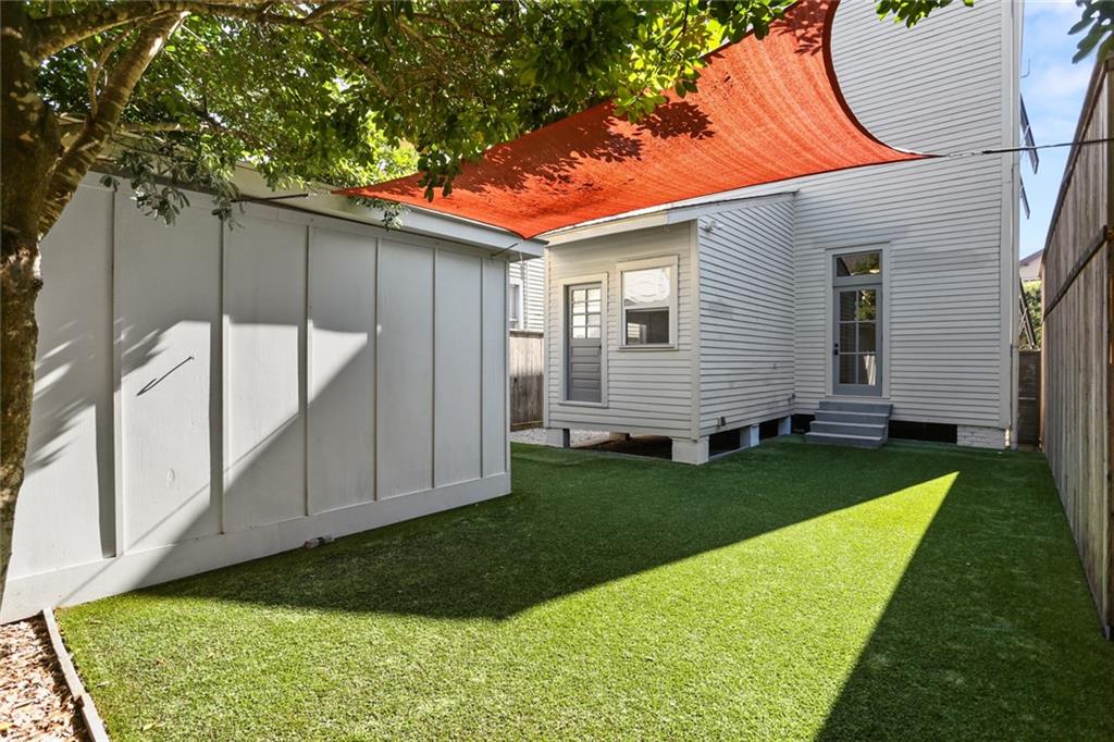 4533 IBERVILLE Street