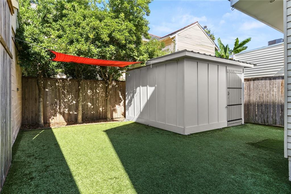 4533 IBERVILLE Street