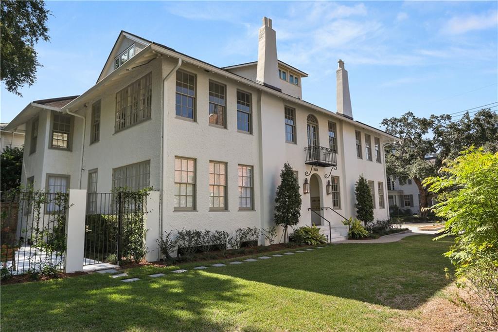 7008 CHESTNUT Street 102