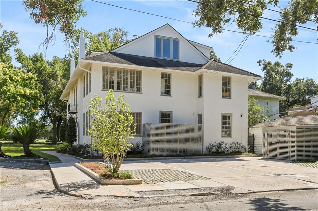 7008 CHESTNUT Street 202