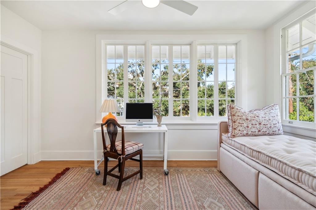 7008 CHESTNUT Street 202