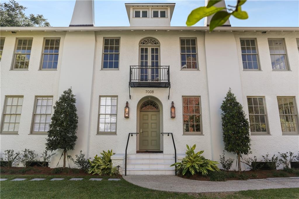 7008 CHESTNUT Street 202