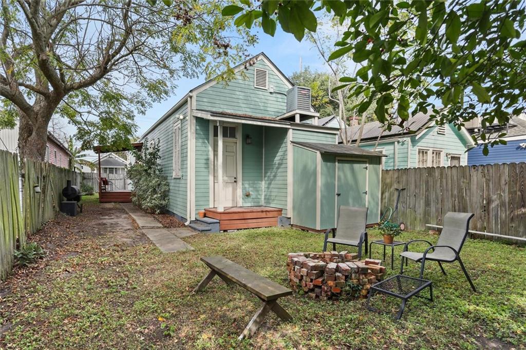 1419 CAMBRONNE Street