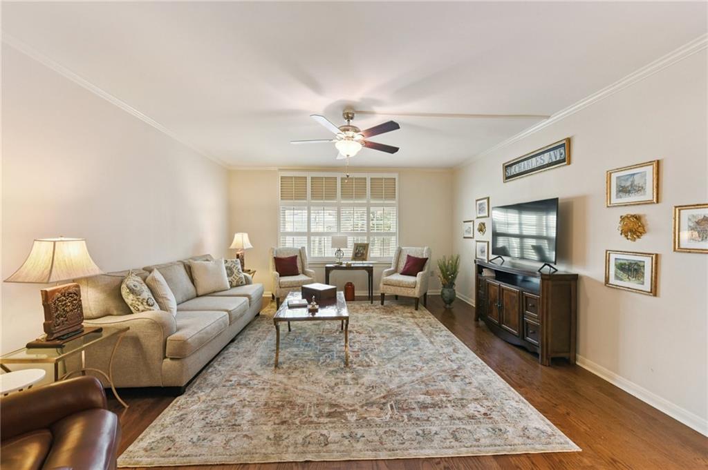 1750 SAINT CHARLES Avenue 215