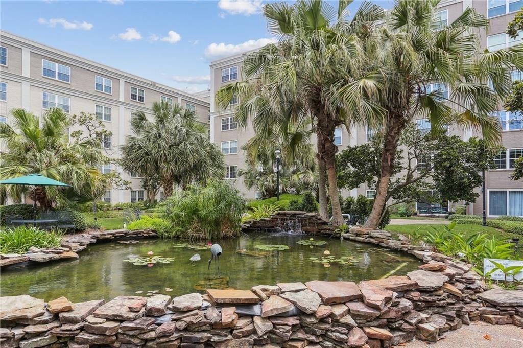 1750 SAINT CHARLES Avenue 215