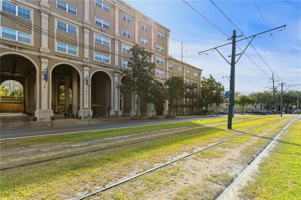 1750 SAINT CHARLES Avenue 215