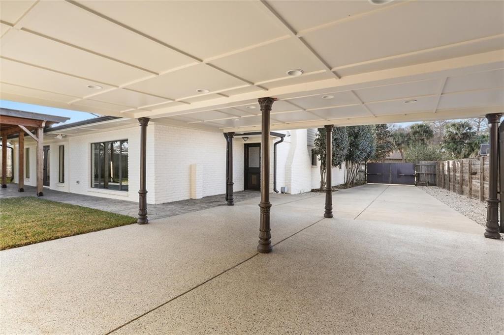 5201 BANCROFT Drive