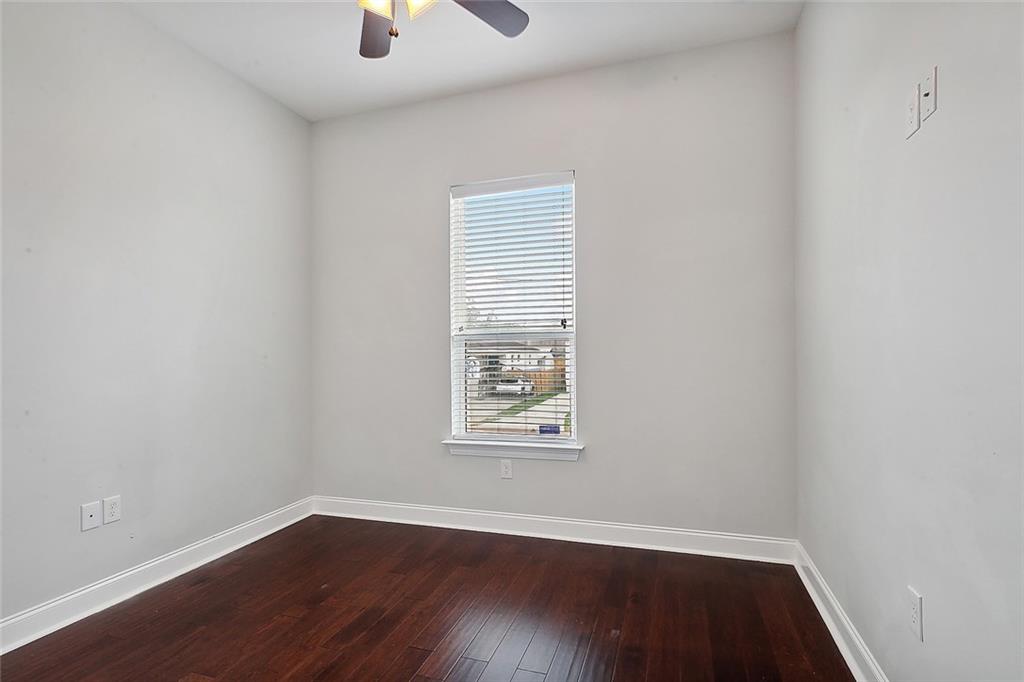 5511 WARRINGTON Drive