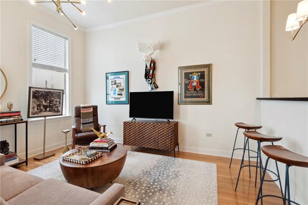 330 JULIA Street 225