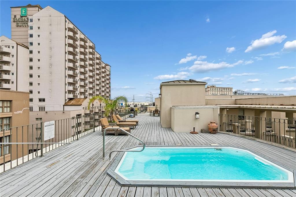 330 JULIA Street 317