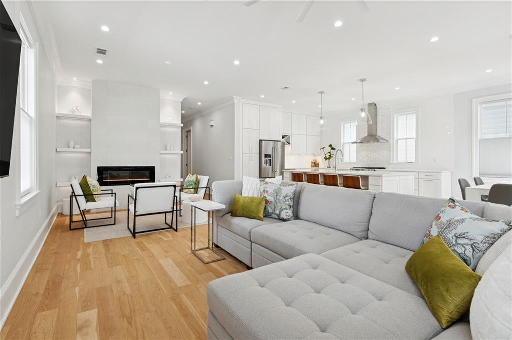 311 CHEROKEE Street