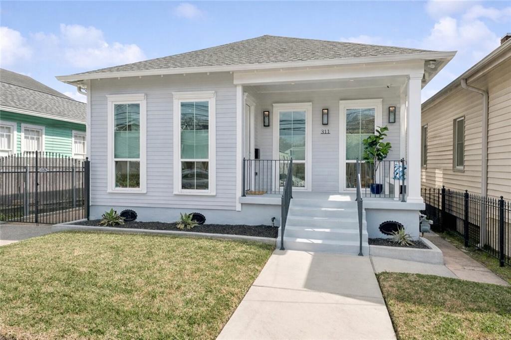 311 CHEROKEE Street