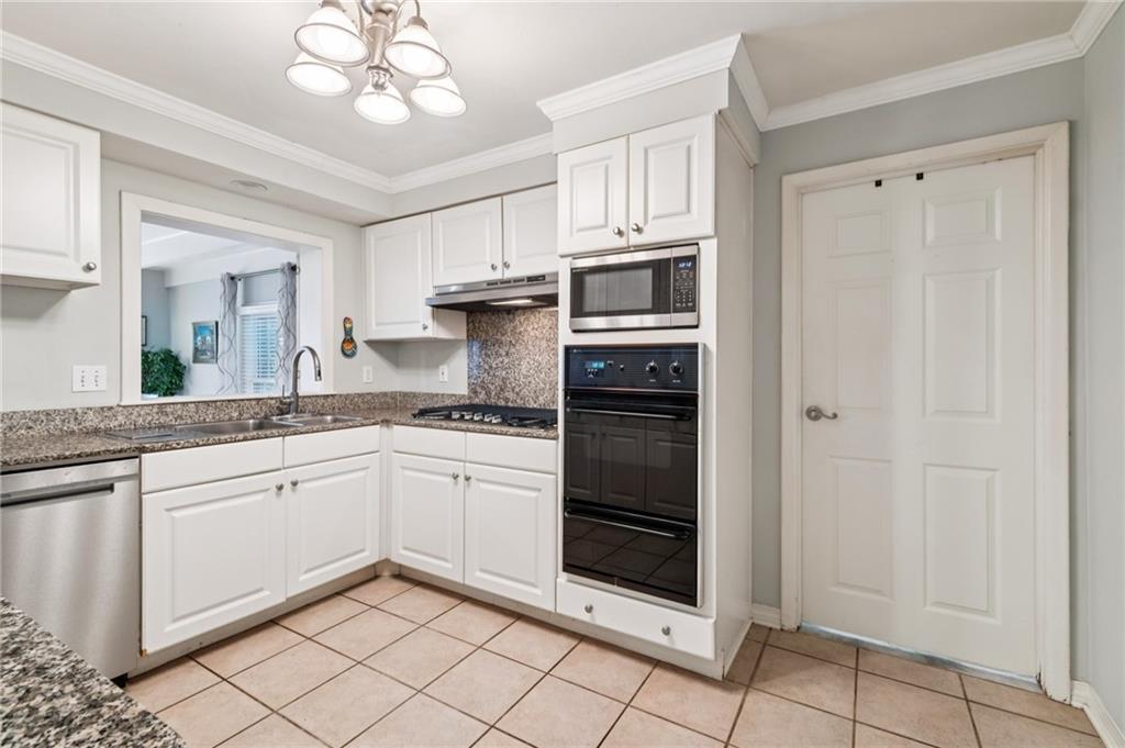 319 E WILLIAM DAVID Parkway