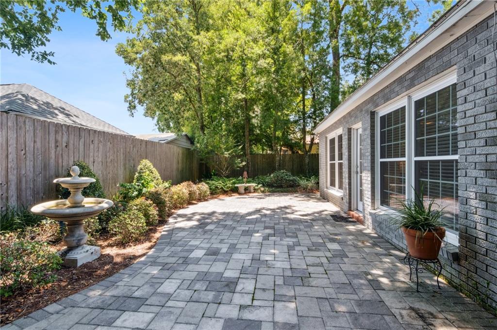 319 E WILLIAM DAVID Parkway