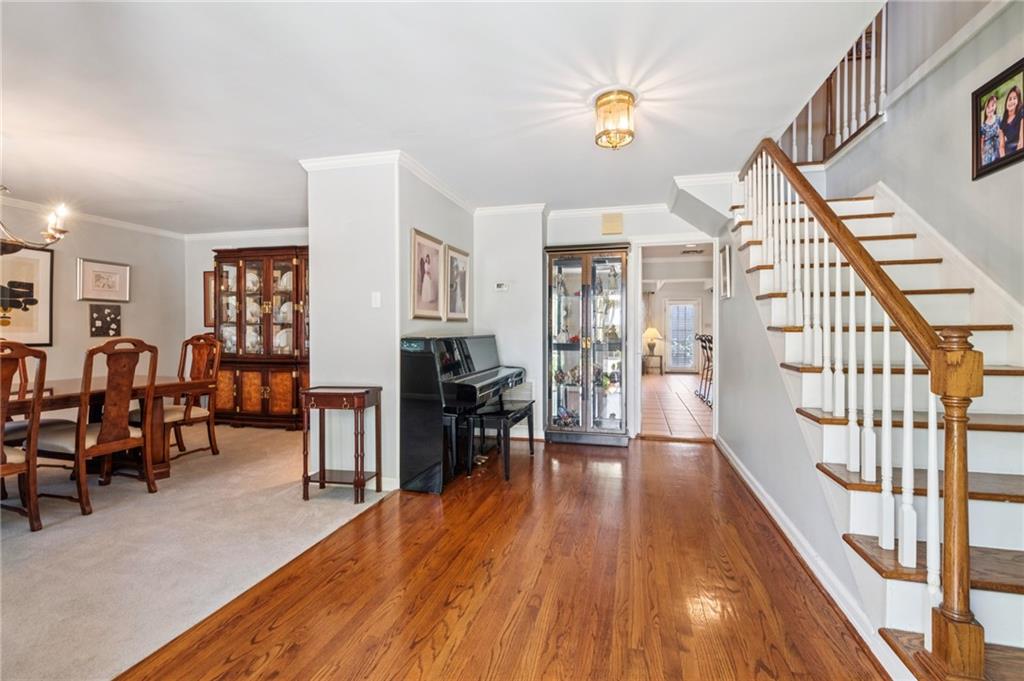 319 E WILLIAM DAVID Parkway