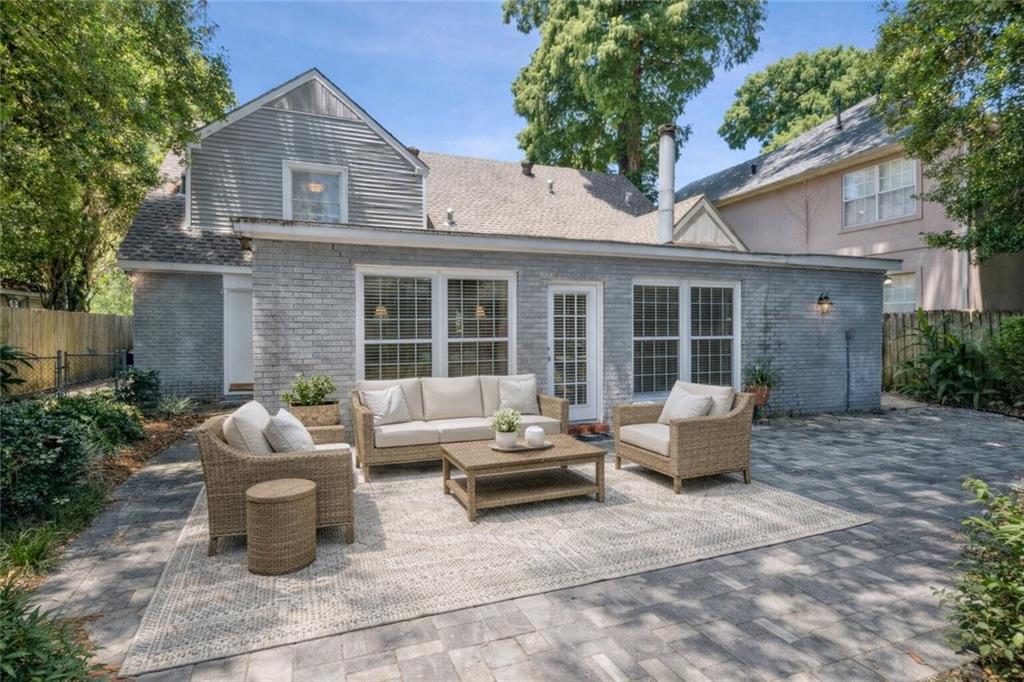 319 E WILLIAM DAVID Parkway