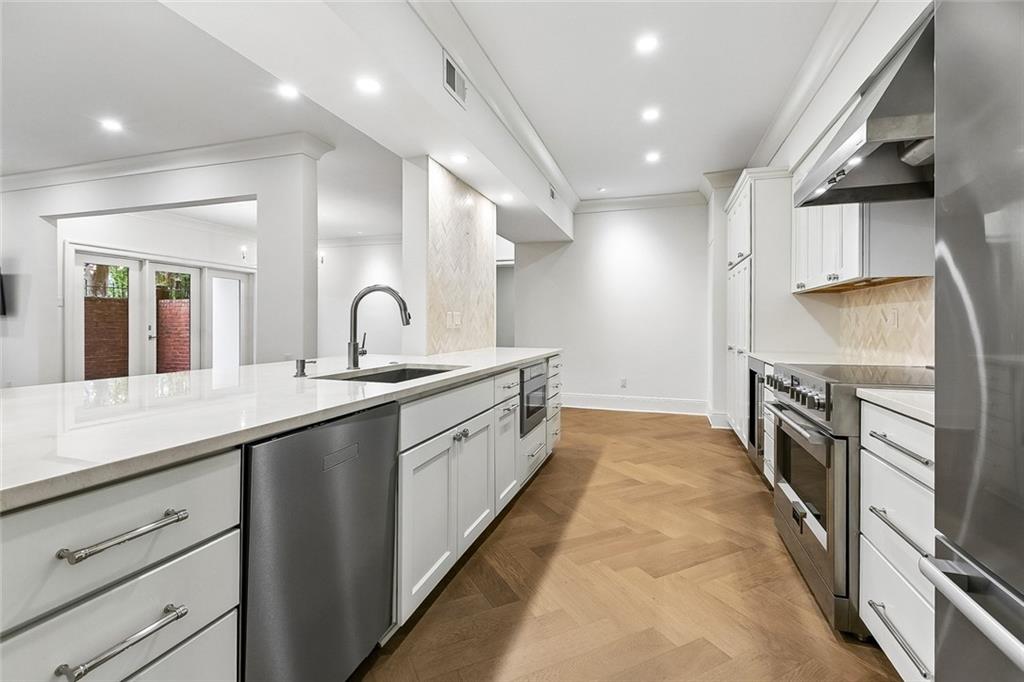 500 RUE SAINT ANN None 122