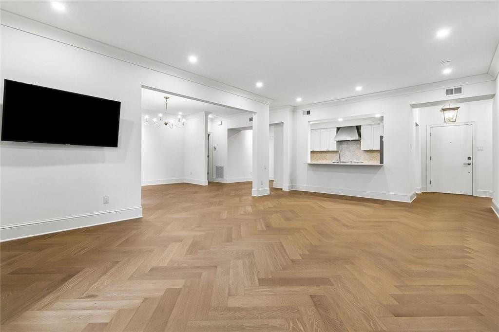 500 RUE SAINT ANN None 122