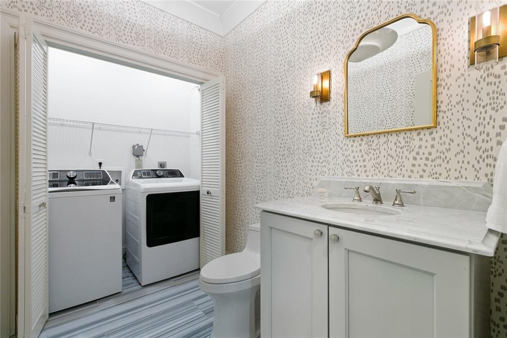 500 RUE SAINT ANN None 122