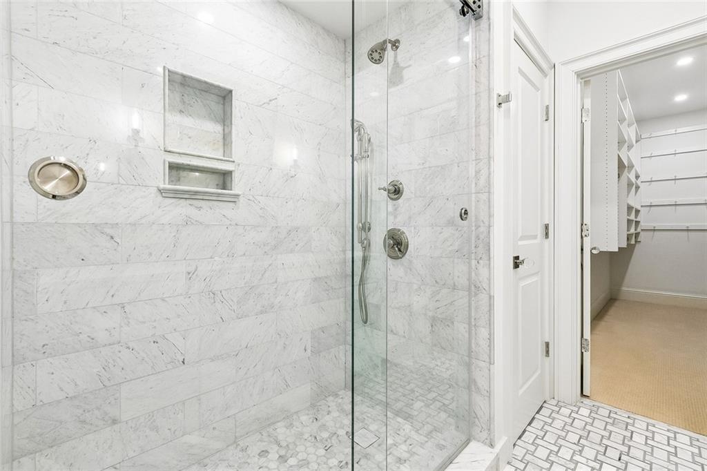 500 RUE SAINT ANN None 122
