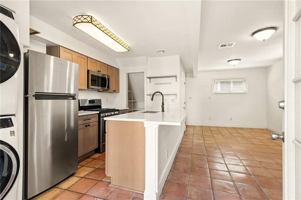 1717 UPPERLINE Street