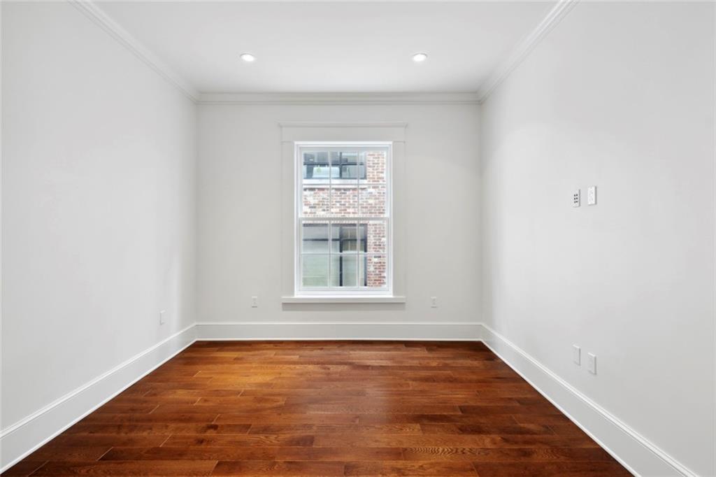 700 MAGAZINE Street 414