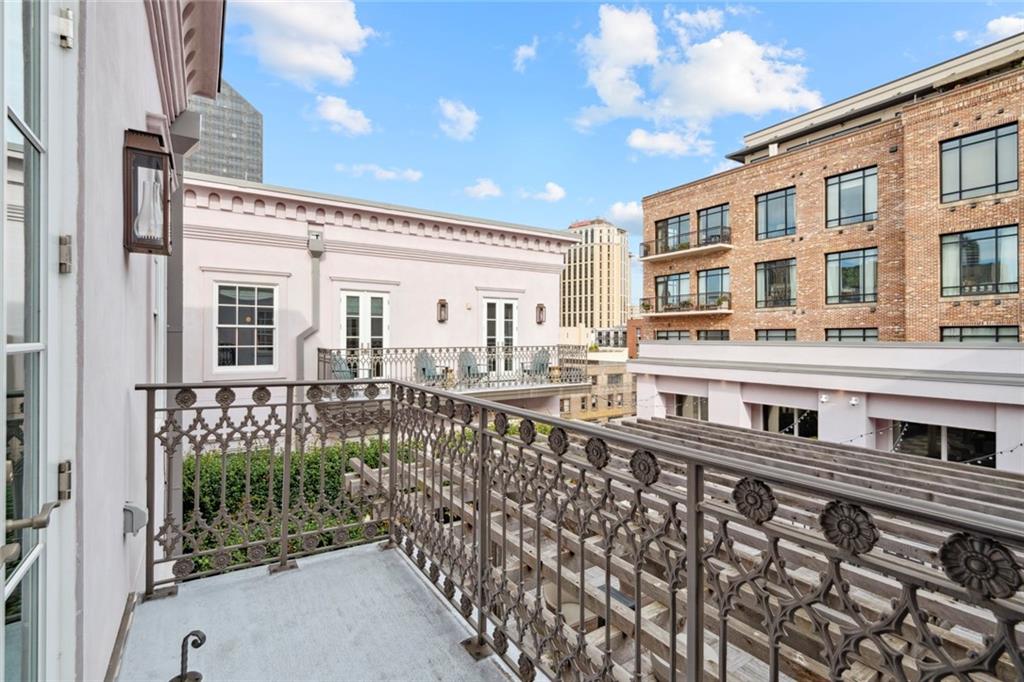 700 MAGAZINE Street 517