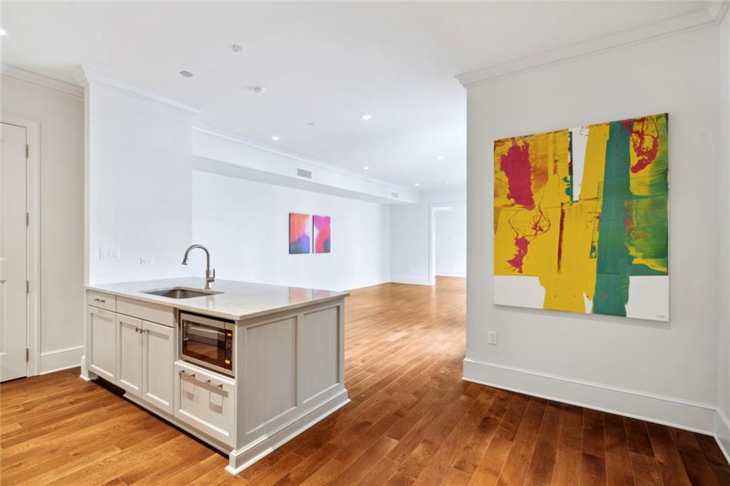 700 MAGAZINE Street 517