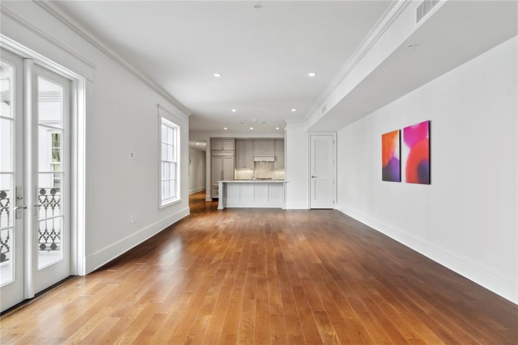 700 MAGAZINE Street 517