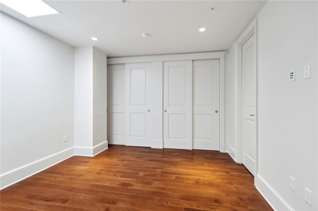 700 MAGAZINE Street 517