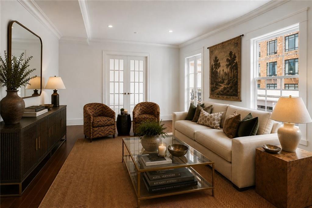 700 MAGAZINE Street 517