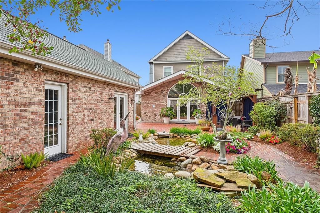 1612 OLEANDER Street